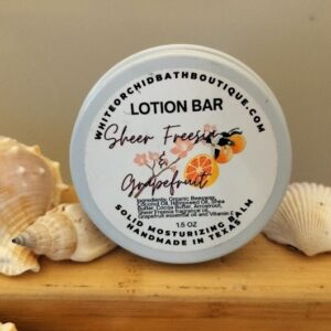 SOLID MOISTURIZING BALM - SHEER FREESIA & GRAPEFRUIT